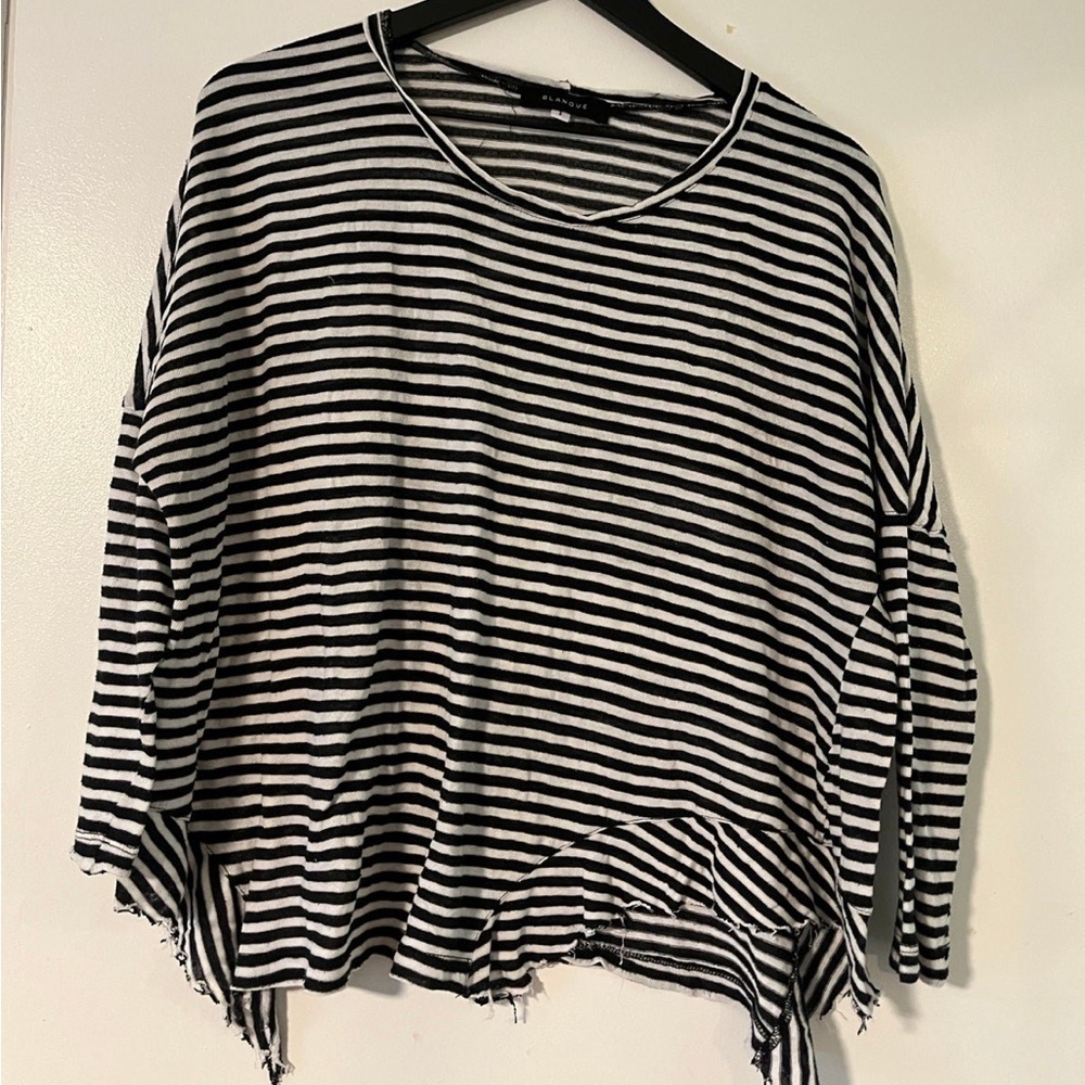 Blanque Womens Black Gray Asymmetrical Lagonlook Blouse 1